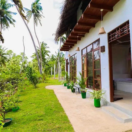 Milkyway Holiday Resort Unawatuna Exterior photo